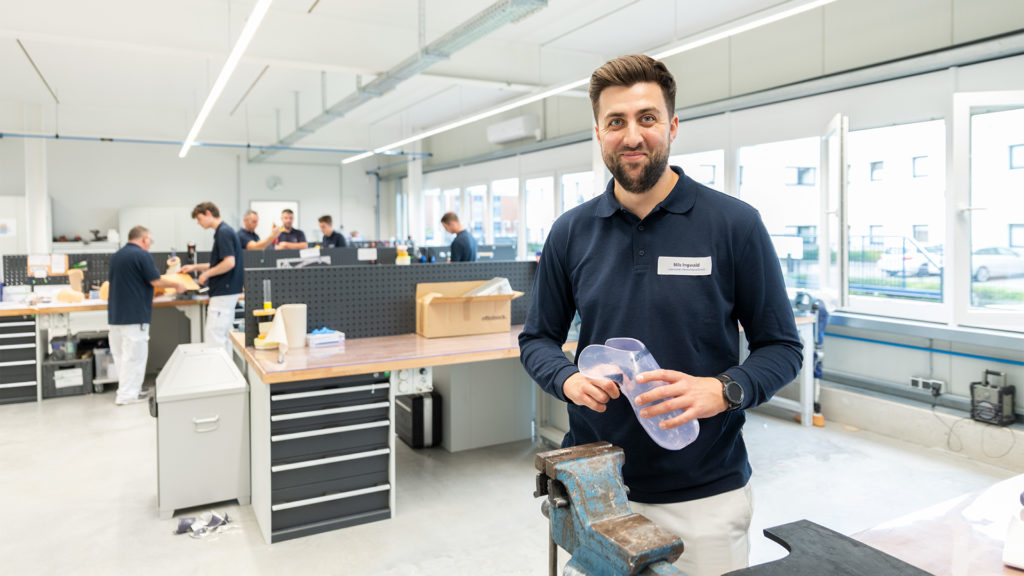 Care Center, Bochum: Nils Ingwald, An O&P Professional, Loves The New Premises. "The Service Centres Are Light And Open, And The Consultation Rooms And Fitting Rooms Are Much More Spacious Than In The Old Building. Our Customers Will Love That Too."